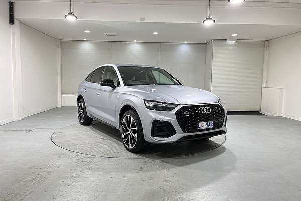 2024 Audi Q5 55 TFSI e S Line FY