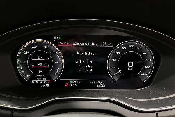 2024 Audi Q5 55 TFSI e S Line FY