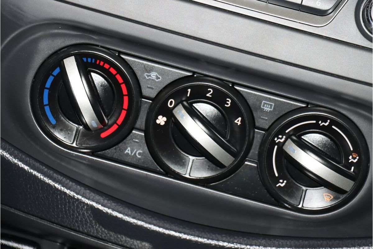 2016 Nissan Navara RX D23 Rear Wheel Drive
