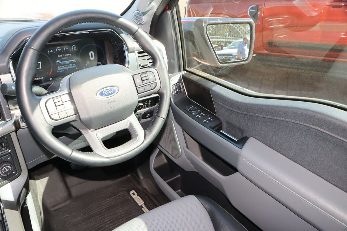 2023 Ford F-150 Lariat 4X4 SWB
