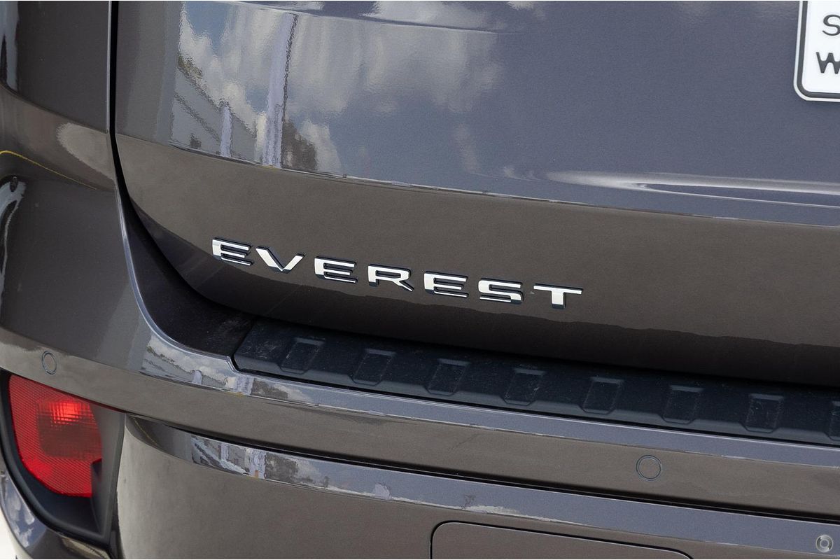 2024 Ford Everest Platinum