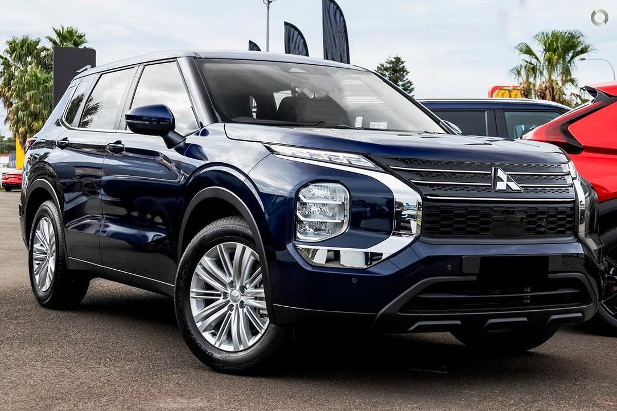 2024 Mitsubishi Outlander ES ZM