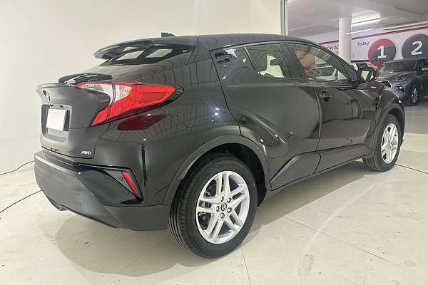 2023 Toyota C-HR GXL NGX50R