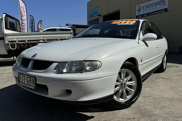 2002 Holden Commodore Acclaim VX II