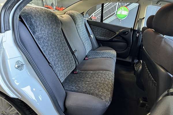 2002 Holden Commodore Acclaim VX II