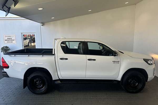 2022 Toyota Hilux SR GUN126R 4X4