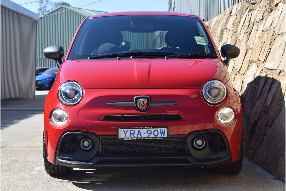 2024 Abarth 695 Competizione