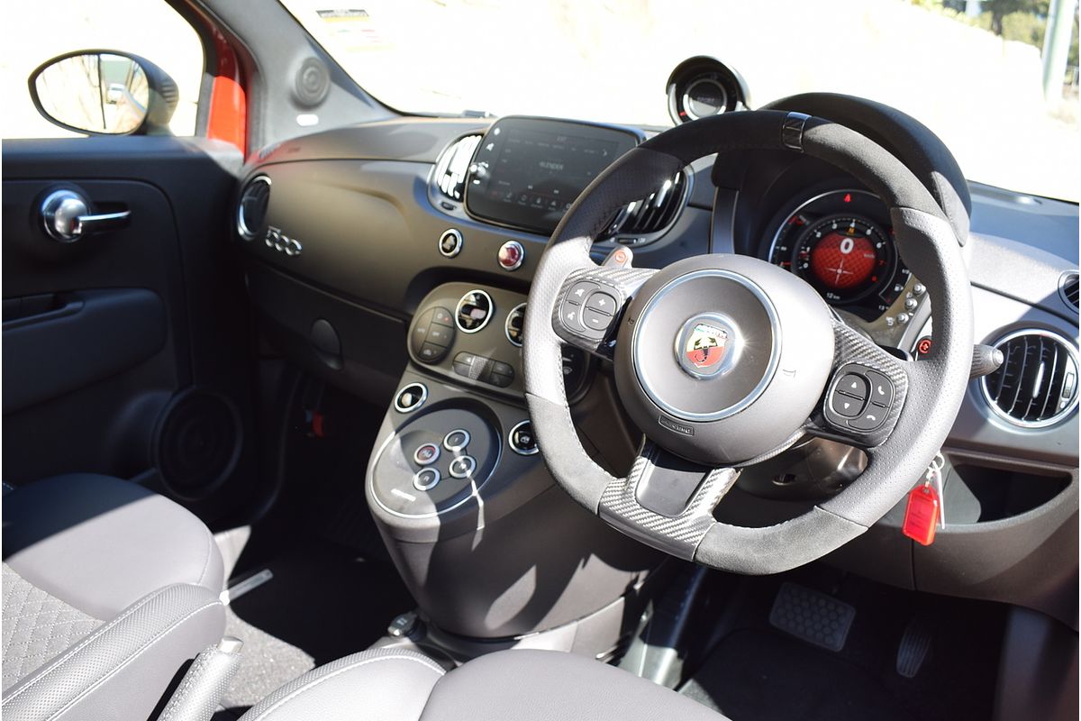 2024 Abarth 695 Competizione