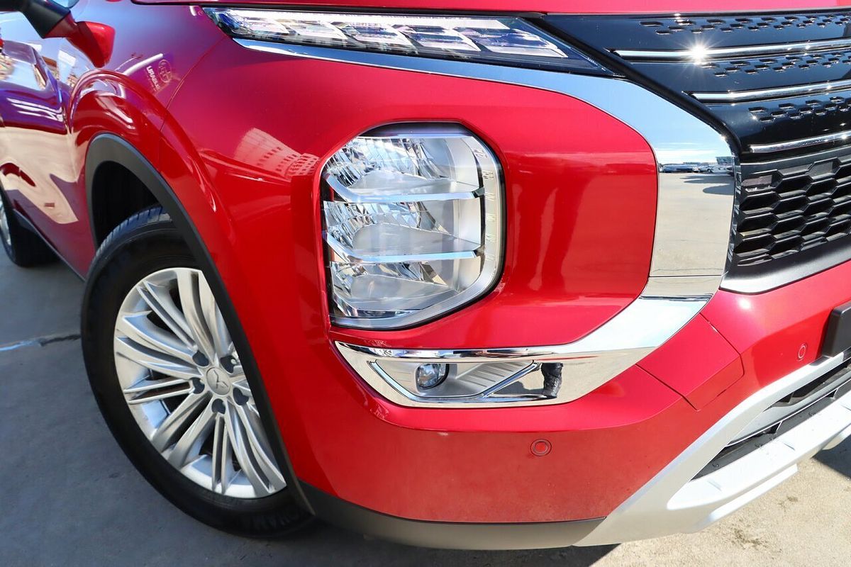 2024 Mitsubishi Outlander LS ZM