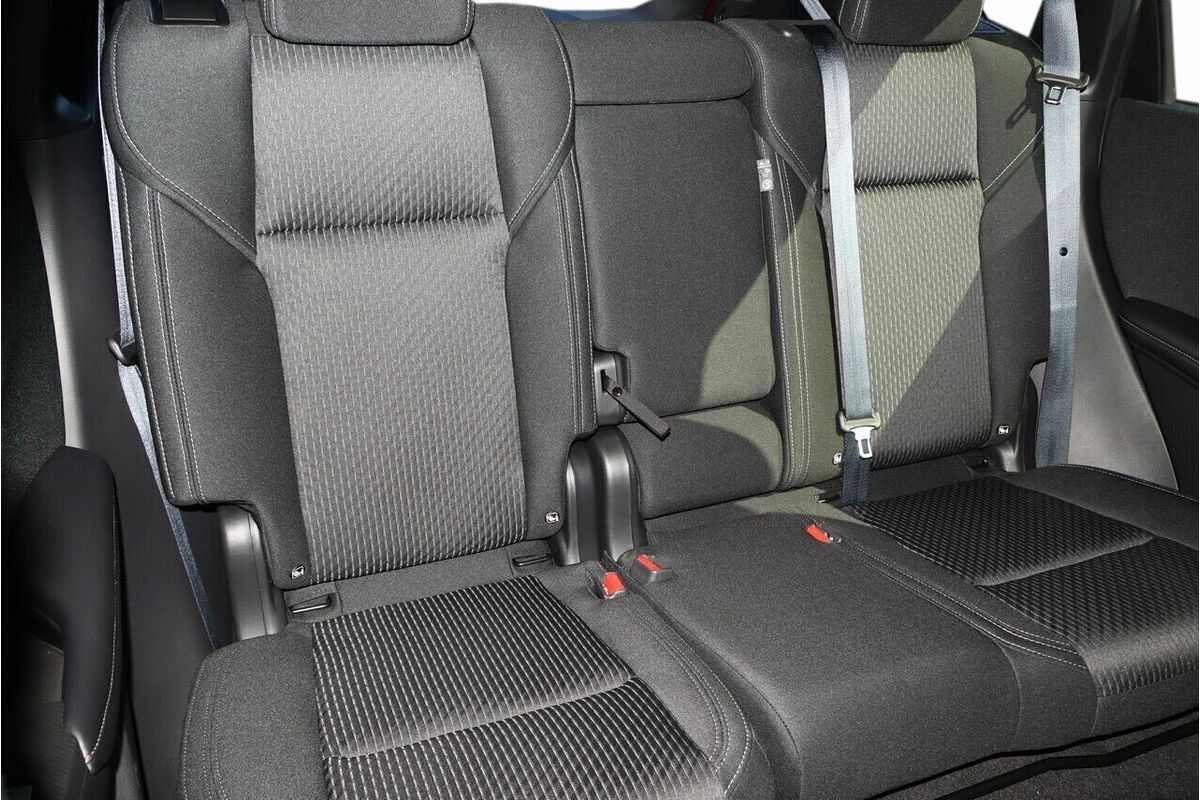 2024 Mitsubishi Outlander LS ZM