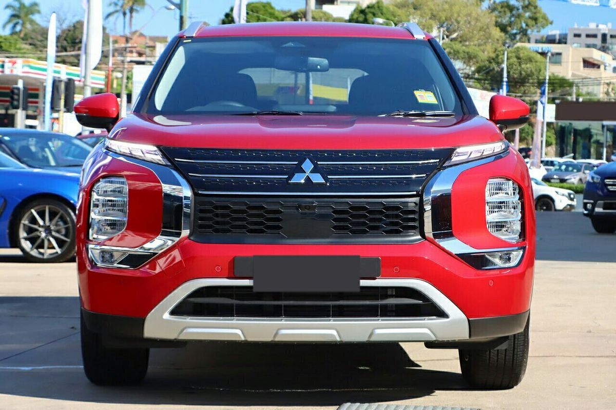 2024 Mitsubishi Outlander LS ZM