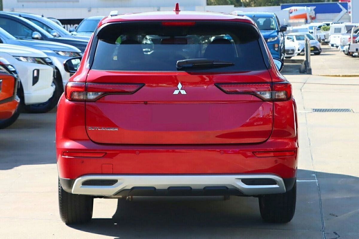 2024 Mitsubishi Outlander LS ZM
