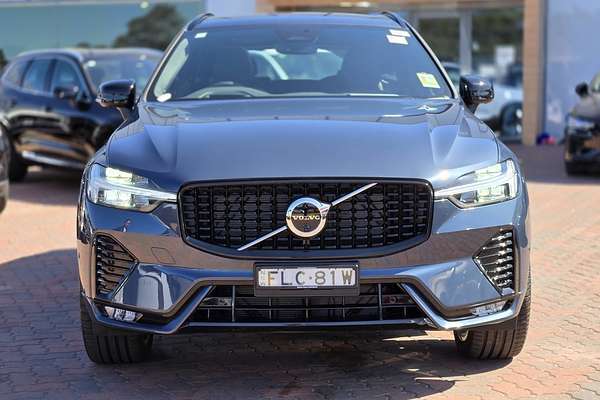 2023 Volvo XC60 Ultimate B6 Dark