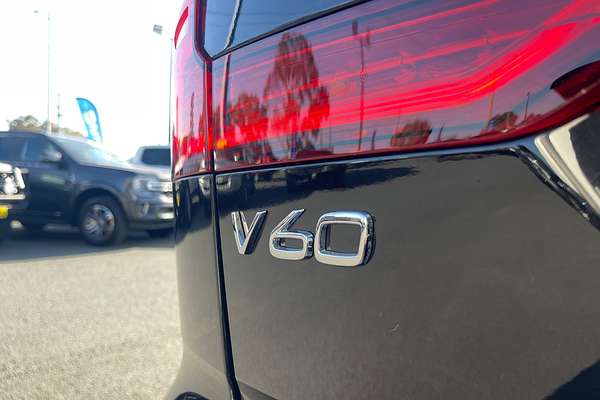 2021 Volvo V60 Cross Country B5