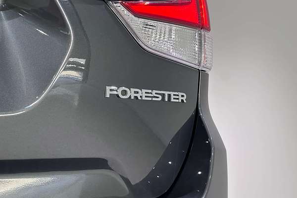 2022 Subaru Forester 2.5i Premium S5