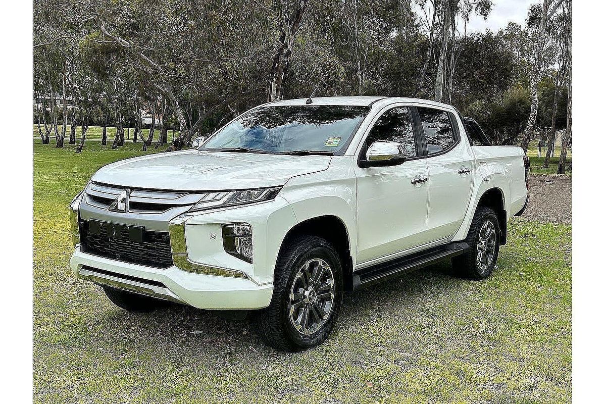 2023 Mitsubishi Triton GLS MR 4X4