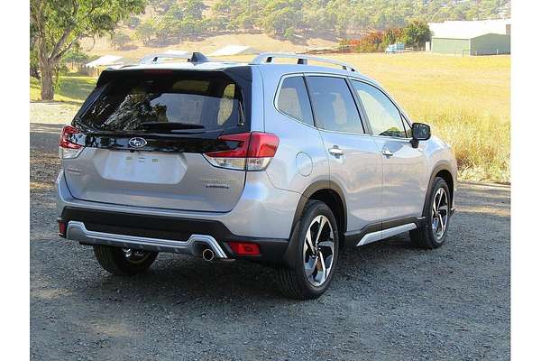 2024 Subaru Forester Hybrid S S5