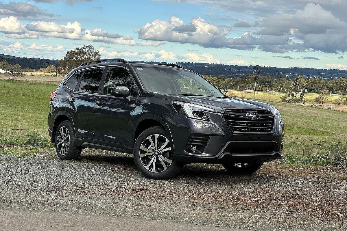 2024 Subaru Forester 2.5i Premium S5