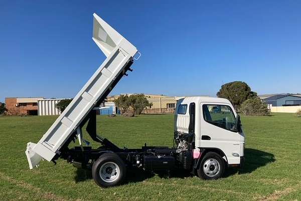 2024 Fuso Canter 615