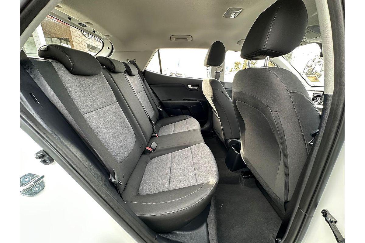 2023 Kia Stonic S YB