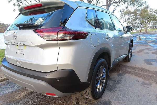 2024 Nissan X-TRAIL ST T33