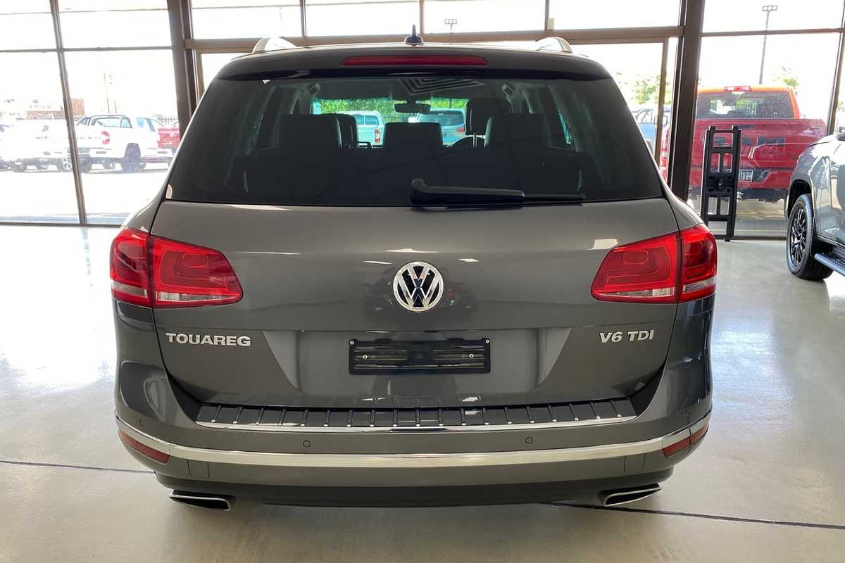 2016 Volkswagen TOUAREG 150TDI Element 7P