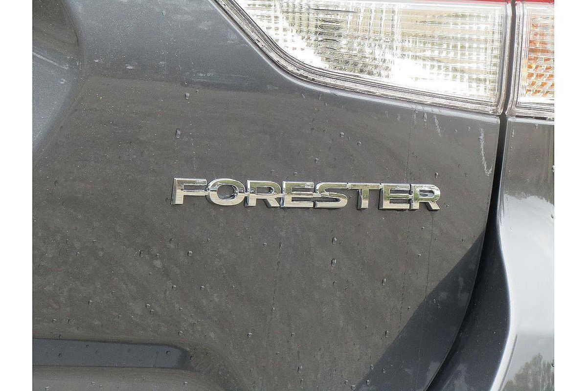 2023 Subaru Forester 2.5i-S S5