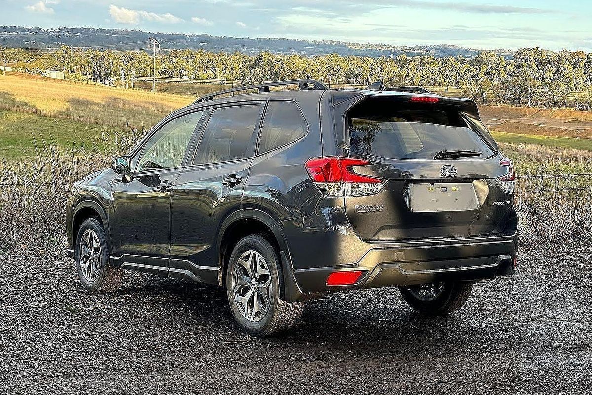 2024 Subaru Forester 2.5i Luxury Special Edition S5