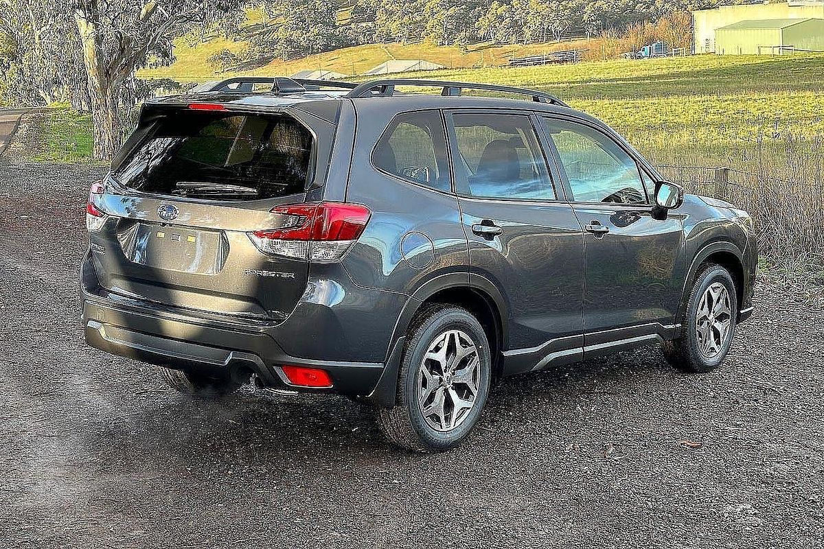 2024 Subaru Forester 2.5i Luxury Special Edition S5