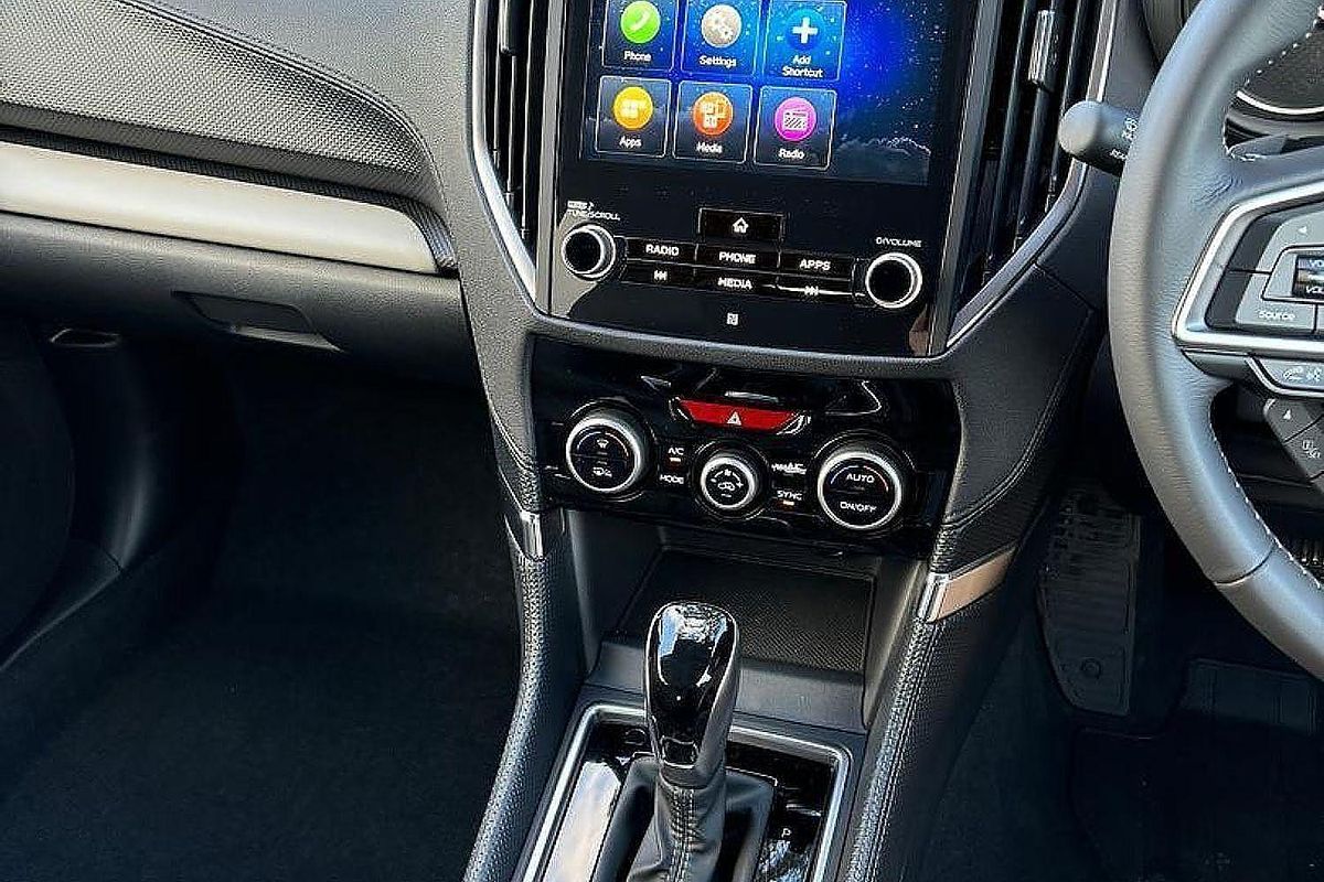 2024 Subaru Forester 2.5i Luxury Special Edition S5