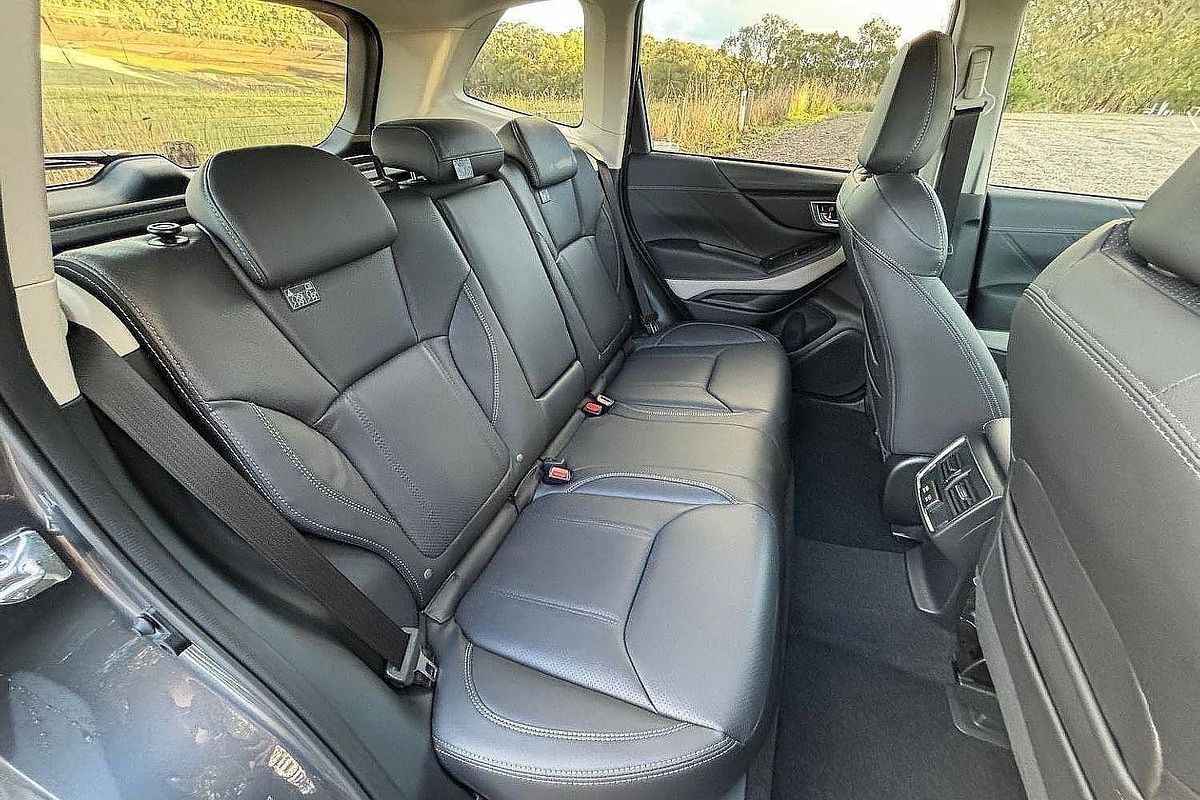 2024 Subaru Forester 2.5i Luxury Special Edition S5