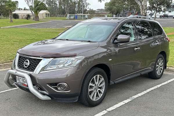 2015 Nissan Pathfinder ST R52