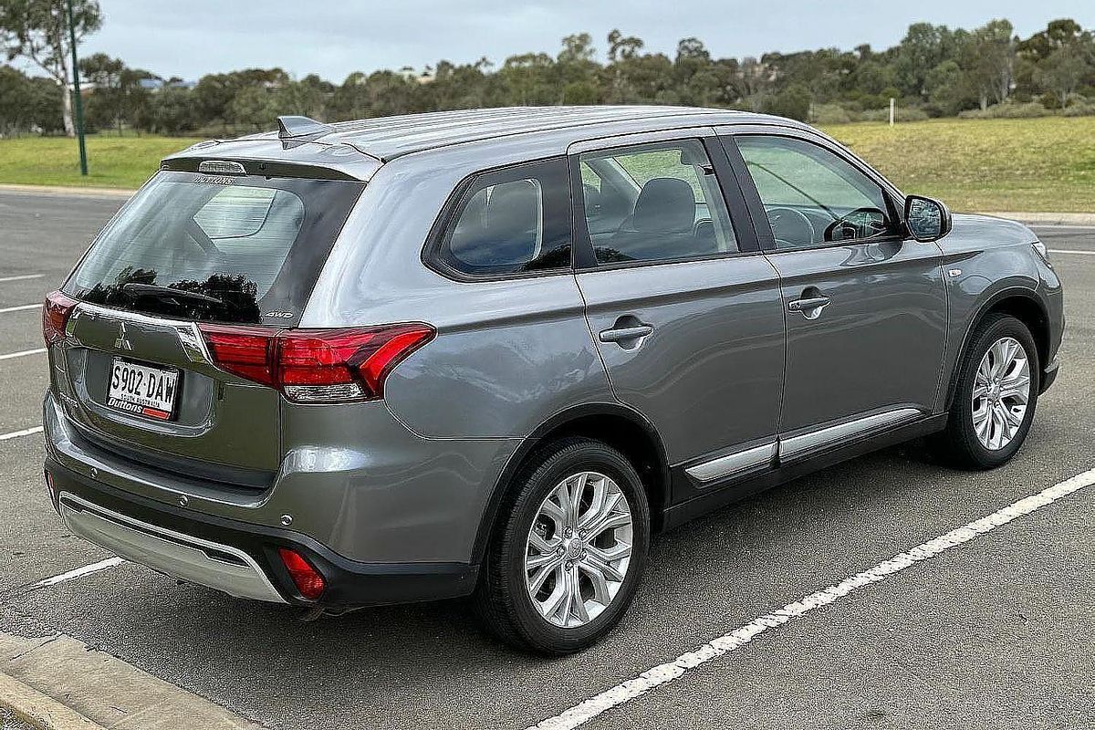 2021 Mitsubishi Outlander ES ZL