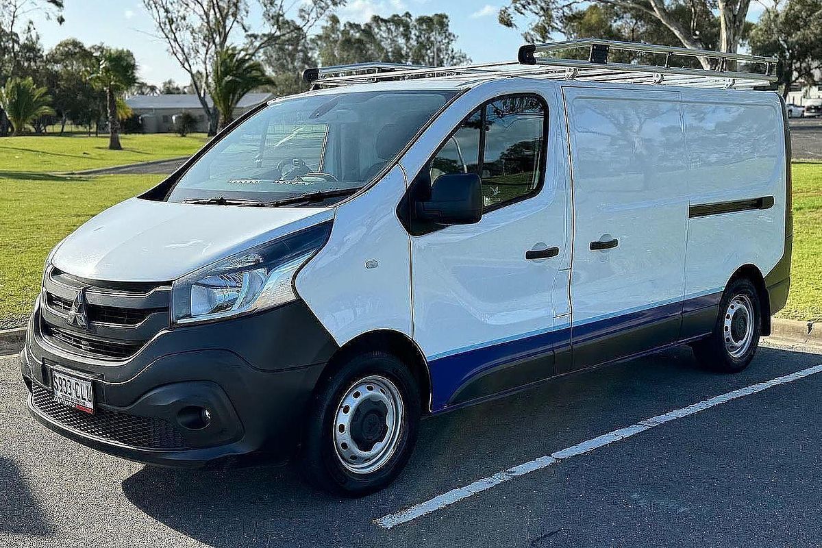 2022 Mitsubishi Express GLX+ SN LWB