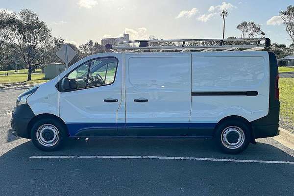 2022 Mitsubishi Express GLX+ SN LWB