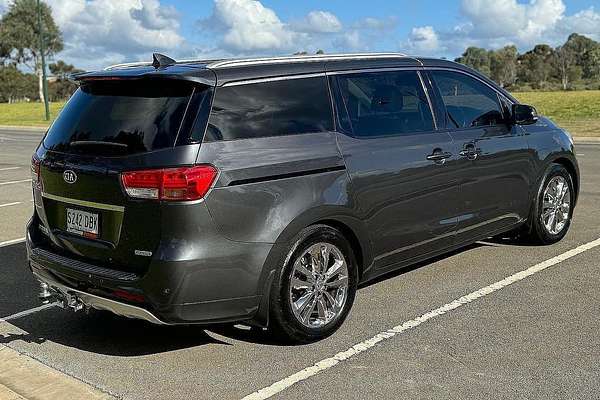 2015 Kia Carnival Platinum YP