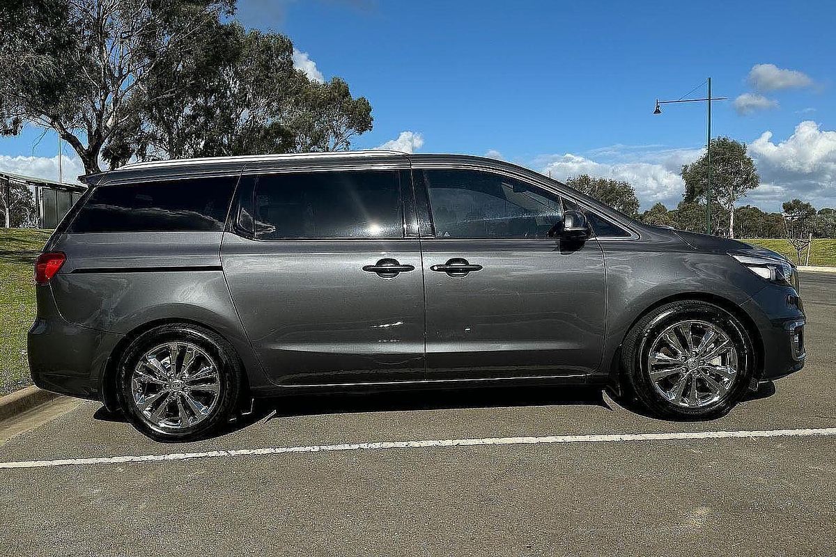 2015 Kia Carnival Platinum YP