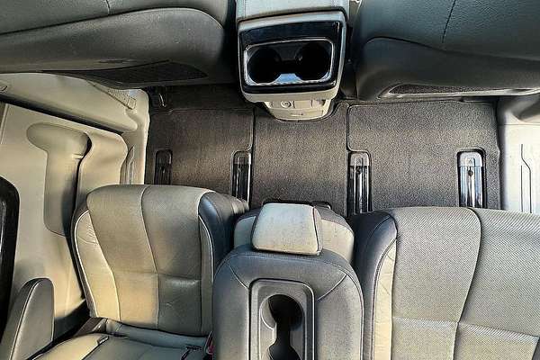 2015 Kia Carnival Platinum YP