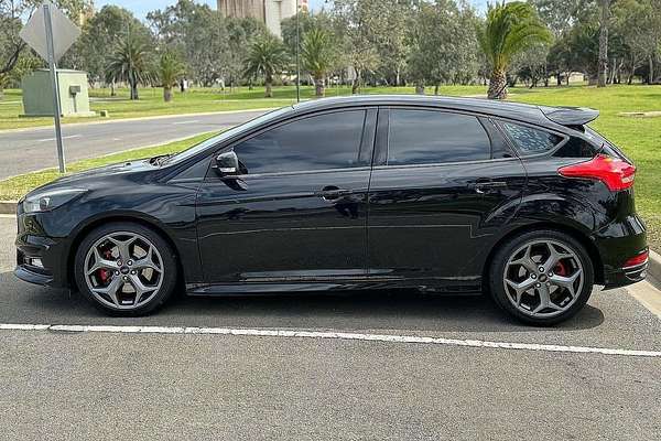 2016 Ford Focus ST LZ