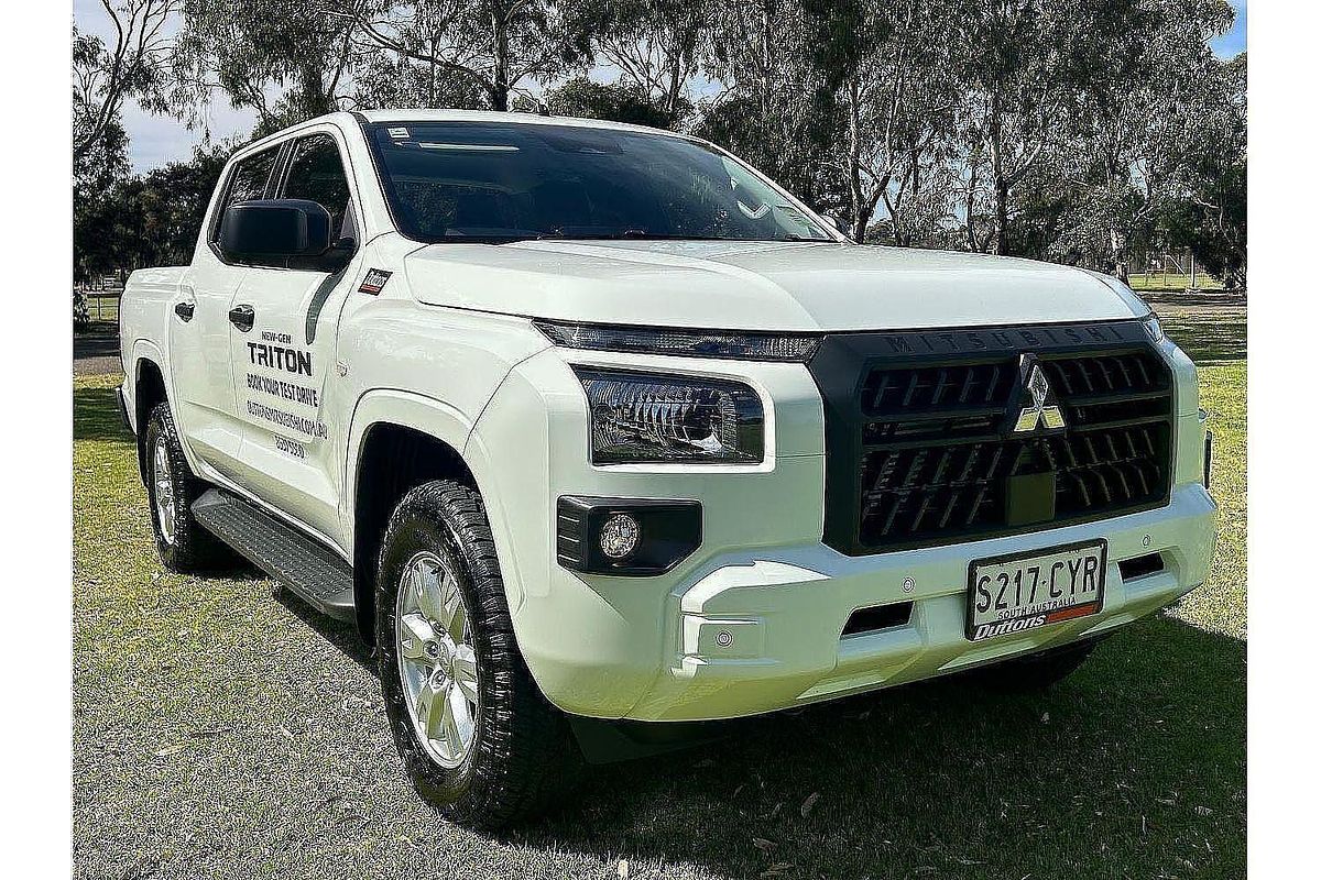 2024 Mitsubishi Triton GLX+ MV 4X4