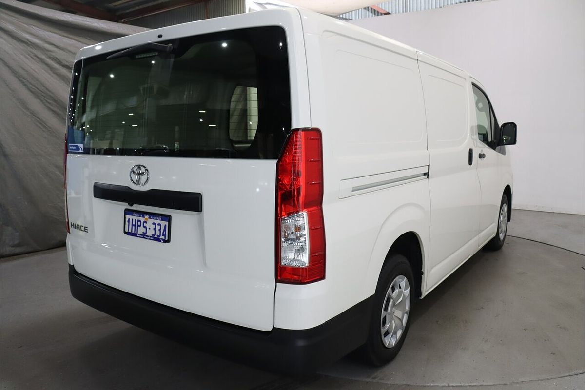 2022 Toyota Hiace GDH300R LWB