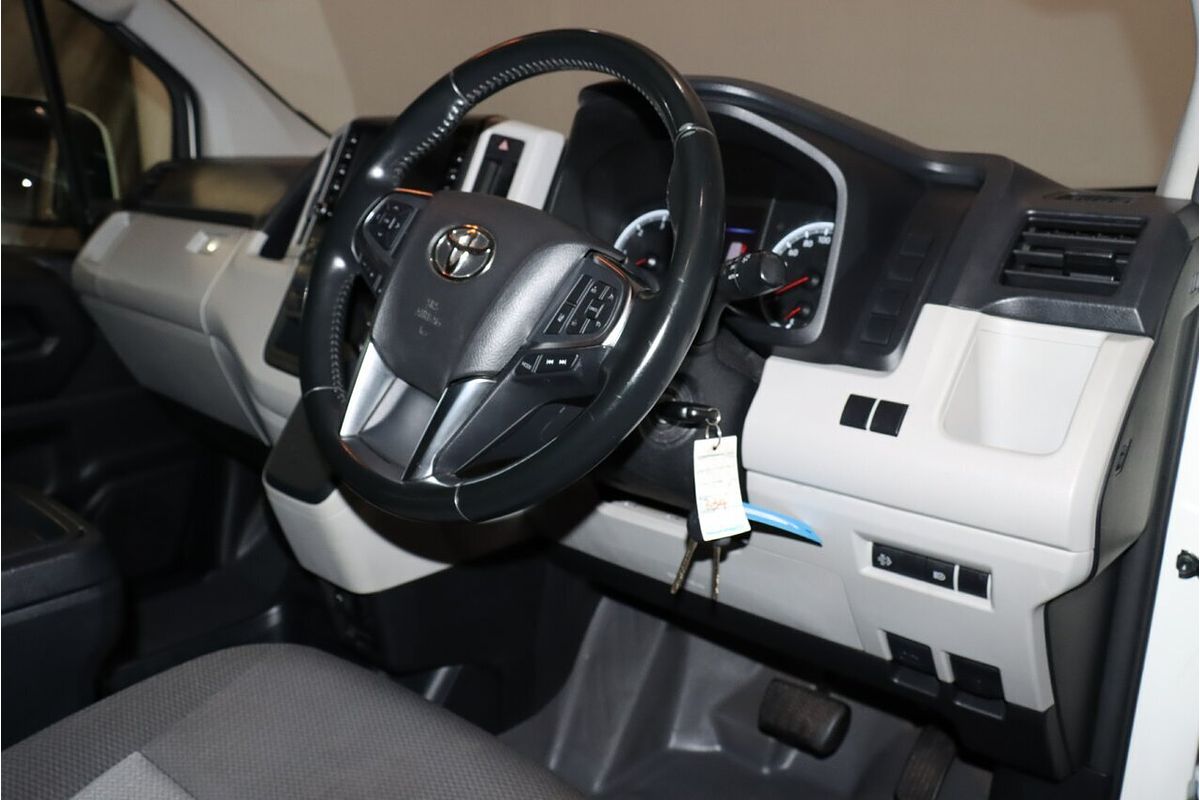 2022 Toyota Hiace GDH300R LWB