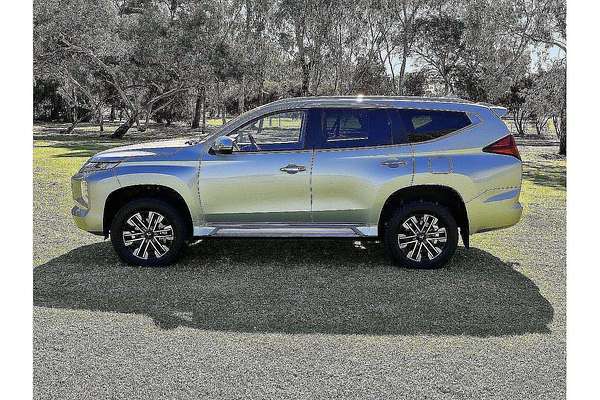 2022 Mitsubishi Pajero Sport GLS QF