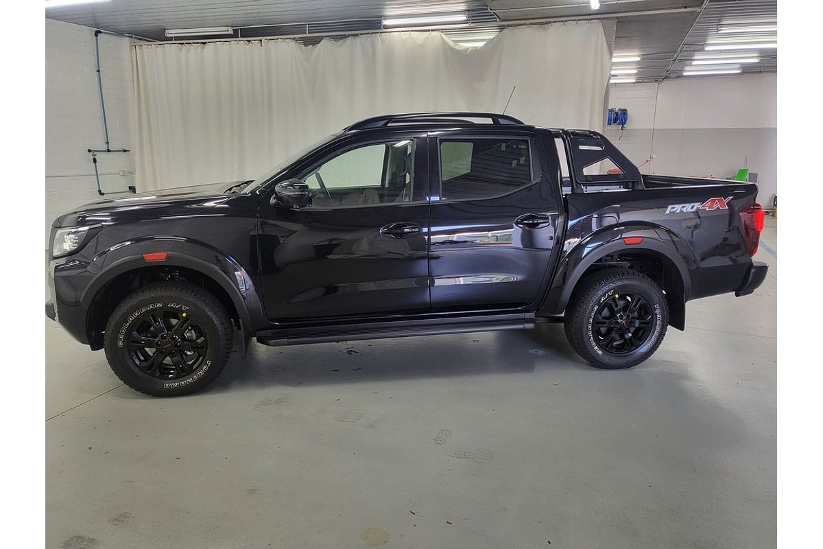 Nissan NAVARA 4X4 2.3 DSL AUTO DC P4X