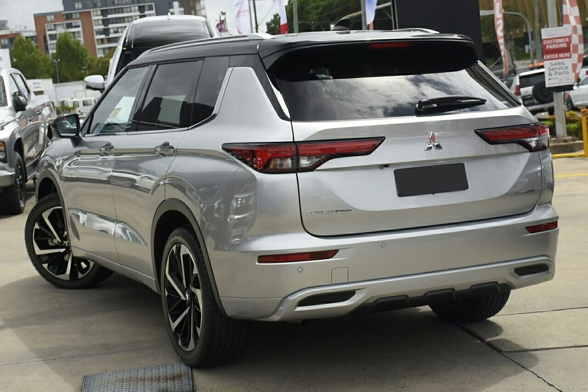 2024 Mitsubishi Outlander Exceed Tourer ZM