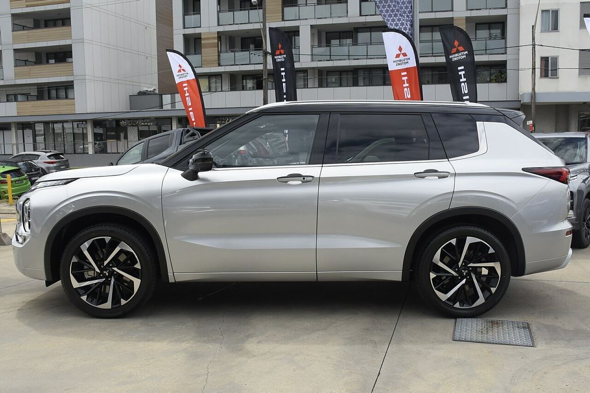 2024 Mitsubishi Outlander Exceed Tourer ZM
