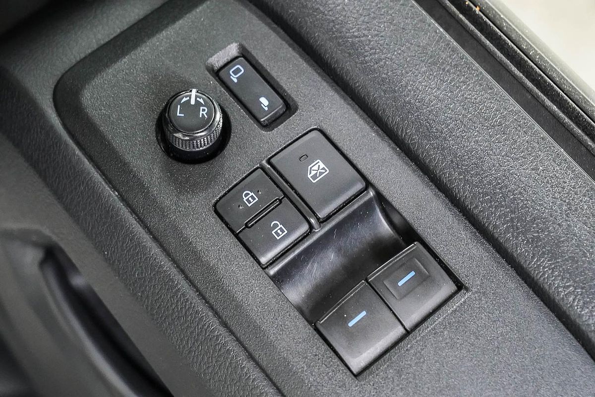 2021 Toyota Hiace GDH300R LWB