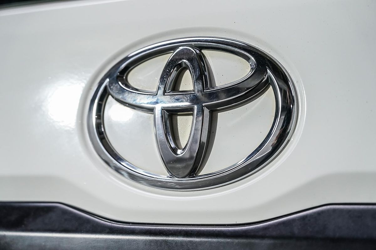 2021 Toyota Hiace GDH300R LWB