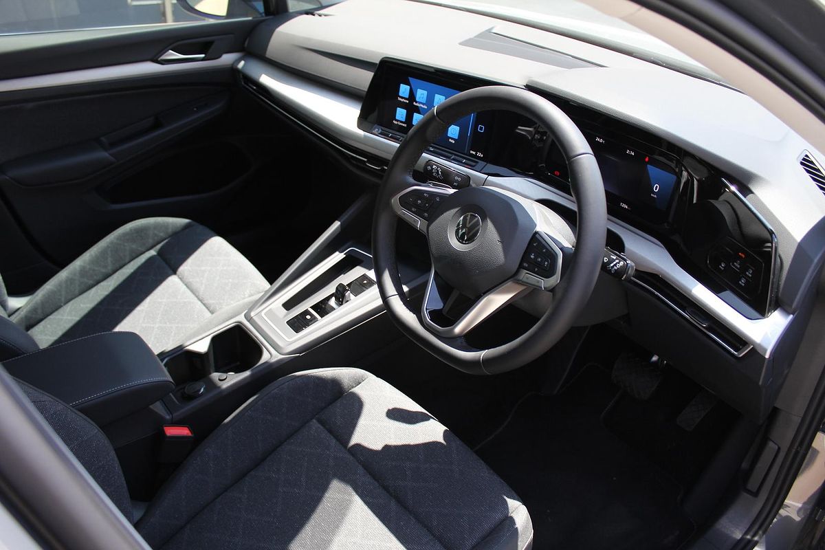 2024 Volkswagen Golf 110TSI Life 8