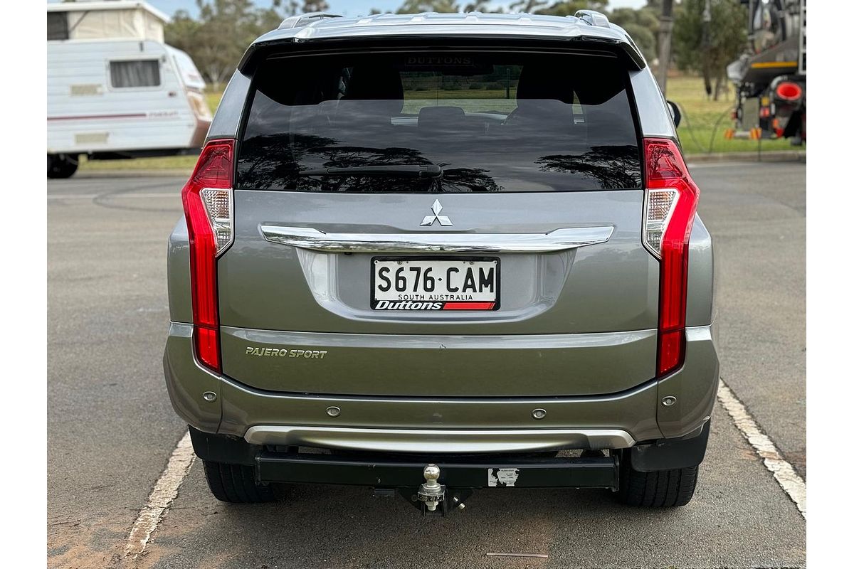 2019 Mitsubishi Pajero Sport Black Edition QE